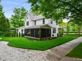 Saugatuck Farmhouse