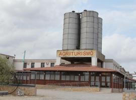 Agriturismo Silos Agri，位于圣塞韦罗的农家乐