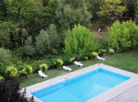 玛纳克斯酒店，位于Kastanéa的酒店