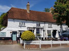 Rose and Crown，位于Mayfield的住宿加早餐旅馆