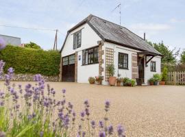 Little England Cottage，位于Milborne Saint Andrew的度假短租房