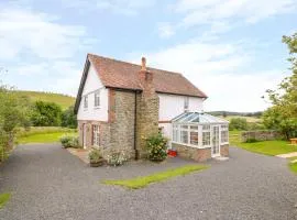 The Old Farmhouse, Upper Pitts