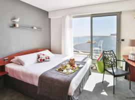 Hotel Coeur Marin，位于莱萨布勒-多洛讷的酒店