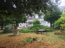 MAZMOURA，位于Reignac-sur-Indre的酒店