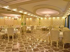 Firuze Hotel & Restaurant，位于舍基的酒店