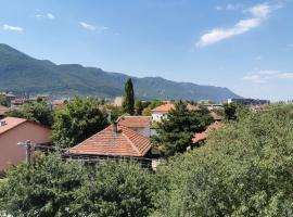 Mountain view apartment，位于Vratsa的酒店