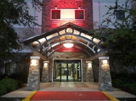 WeStay Suites - Covington/Mandeville，位于卡温顿的酒店