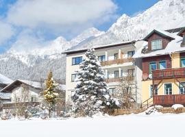 Gästehaus Herma，位于拉姆绍达赫斯坦Skiregion Ramsau am Dachstein附近的酒店