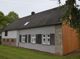 Cozy Holiday Home in Neuendorf with Garden，位于Neuendorf的度假屋