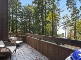 Tree House