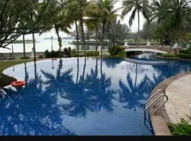 PD Marina View waterfront suite hotel