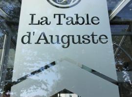 La table d’Auguste，位于Dour的酒店