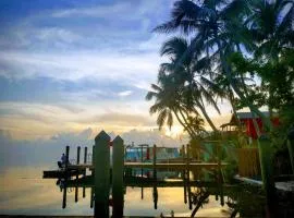 Conch Key Fishing Lodge & Marina