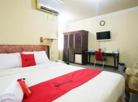 RedDoorz plus near Pelabuhan Bitung