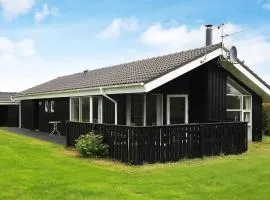 8 person holiday home in Hj rring