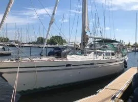 Enjoy Sailing from Hoorn to Dartmouth 1 May Till 13 May and from 15 May to Lissabon arriving 27 May or 29 Mai to Algarve Vilamoura arriving 10 June