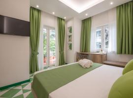 Gea Suite B&B，位于索伦托的酒店