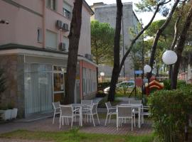 Garnì Garten，位于米兰马瑞提那的住宿加早餐旅馆