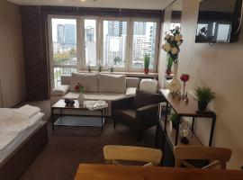 Alma Apartments Rondo ONZ，位于华沙Spektrum Tower附近的酒店