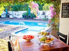 Camdeboo Cottages，位于格拉夫-里内特的酒店