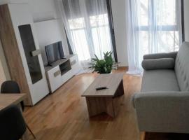 New, cozy apartment Plaza del Pilar-Fuenclara，位于萨拉戈萨的家庭/亲子酒店