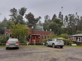 Hostería Pueblo Hundido，位于Pelluhue的酒店