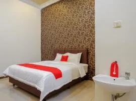 RedDoorz @ Jalan Pattimura Palu