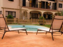 Hostal Darnius，位于Darnius的酒店