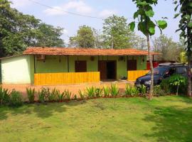 Mars Farmhouse and Resort，位于Shāhāpur的酒店