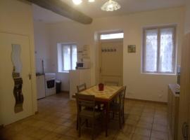 studio les solivettes，位于Châtillon-Coligny的酒店