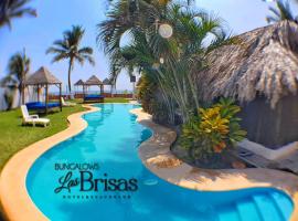Bungalows Las Brisas Acapulco，位于阿卡普尔科的酒店