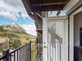 Mountain Getaway，位于克雷斯特德比特的酒店