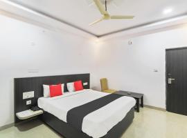 Capital O 35621 Hotel Durga International，位于Bhadrāvati的酒店