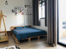 STAY hostel - 300m from the ferry，位于迪石Tam Bao Pagoda附近的酒店