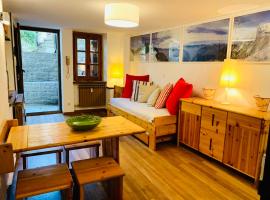 Courmayeur La Maison des Amis，位于库马约尔的酒店
