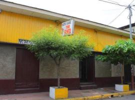 Alojamiento Turístico Aguirre，位于奇南德加的酒店