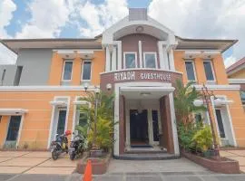 RedDoorz Plus Syariah at Banjarbaru 2