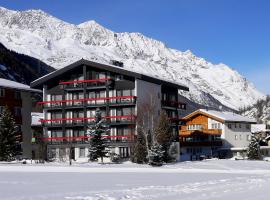 Hotel Alpenhof，位于萨斯阿尔马格尔的酒店