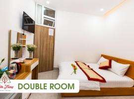 SON TRANG DALAT HOTEL，位于大叻的酒店