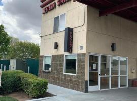 Western States Inn，位于Fort Roosevelt的酒店