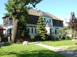 Landgasthof "Am Park"，位于Crottendorf的旅馆