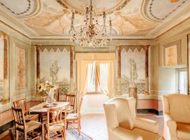 狄莫拉卡萨尤金妮亚酒店，位于罗洛·丘芬纳的酒店