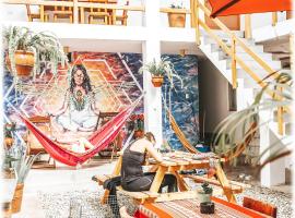 ATMA Hostel & Yoga，位于万查科的酒店