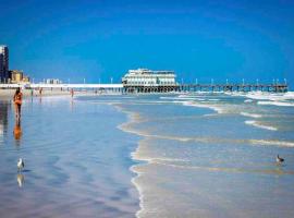 Daytona Beach Inn Resort，位于代托纳海滩的酒店