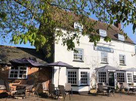 The White Hart，位于Sherington的酒店
