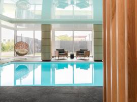 7Hotel&Spa，位于伊尔基希-格拉芬斯塔登的酒店