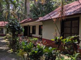 Hotel Carolina's Resort，位于Mazatenango的酒店