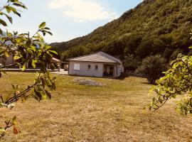 VILLA VACANCES NEUVE，位于Bompas的酒店