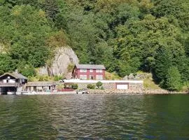 Lovely Home In Farsund With Wifi