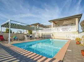 Amazing Home In Arnaud-Guilhem